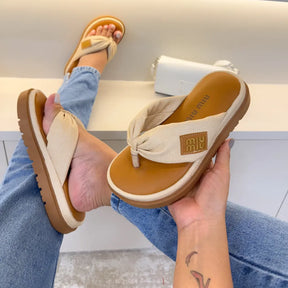 Flat Miumiu